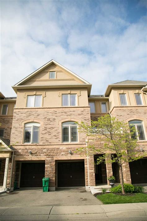 dr bano streetsville|9 PIONEER Dr .